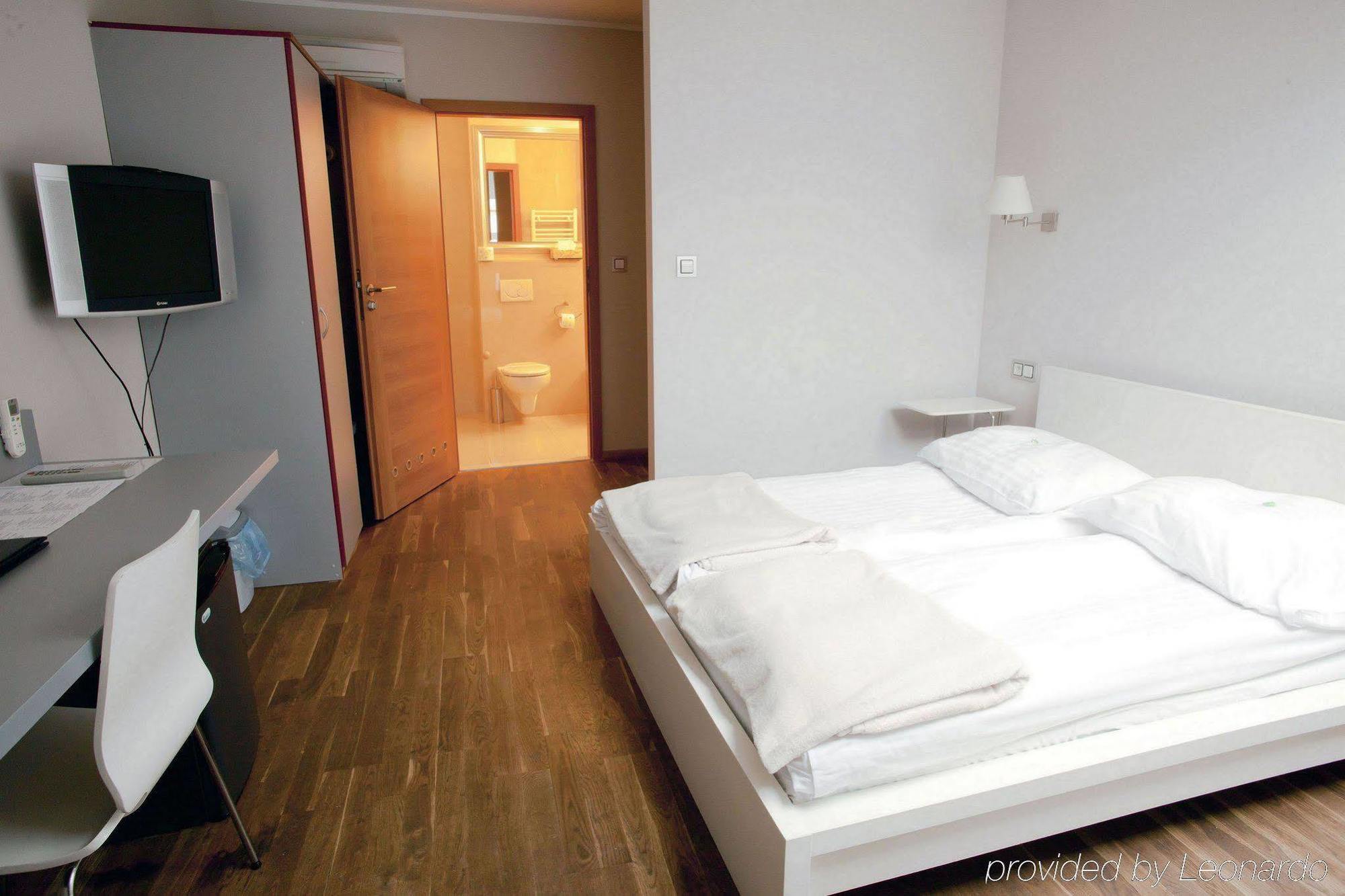 Hotel Floryan Old Town Krakkó Szoba fotó